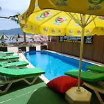 Hotel Pasa Garden 3*