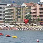 Pasa Garden Hotel 3*